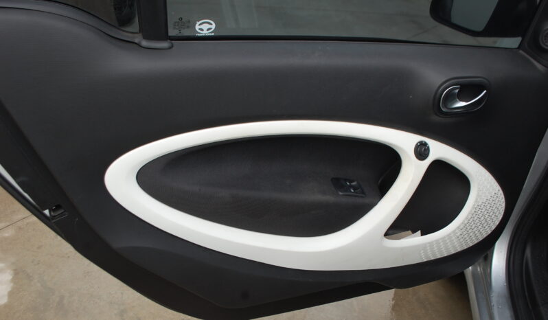 smart forTwo 1.0 Passion 71CV twinamic Uff Italy Tetto Lega USB pieno