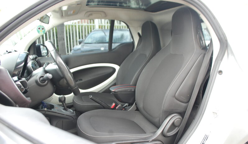 smart forTwo 1.0 Passion 71CV twinamic Uff Italy Tetto Lega USB pieno