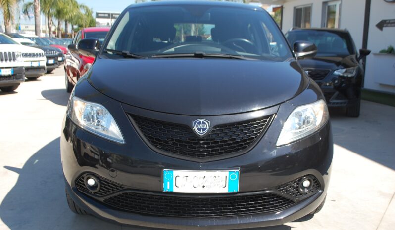 Lancia Ypsilon 1.0 firefly hybrid 70CV Gold S&S Uff Italy USB pieno