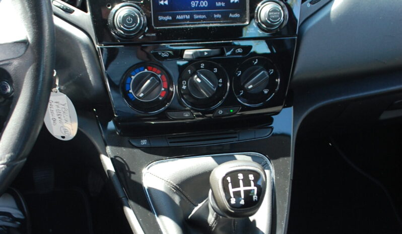 Lancia Ypsilon 1.2 Gold ecochic Gpl 69CV Uff Italy Bluetooth USB pieno
