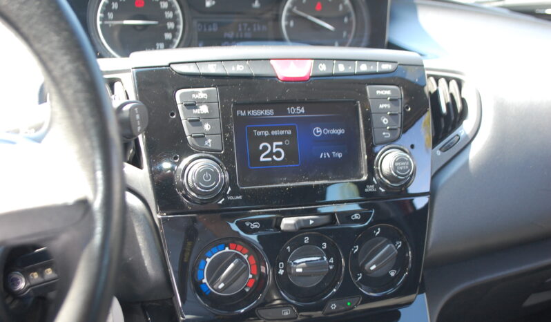 Lancia Ypsilon 1.2 Gold ecochic Gpl 69CV Uff Italy Bluetooth USB pieno