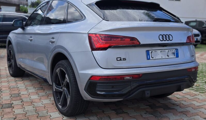 Audi Q5 40 SpB 2.0 tdi 204CV quattro S-tronic S Line Tetto pieno