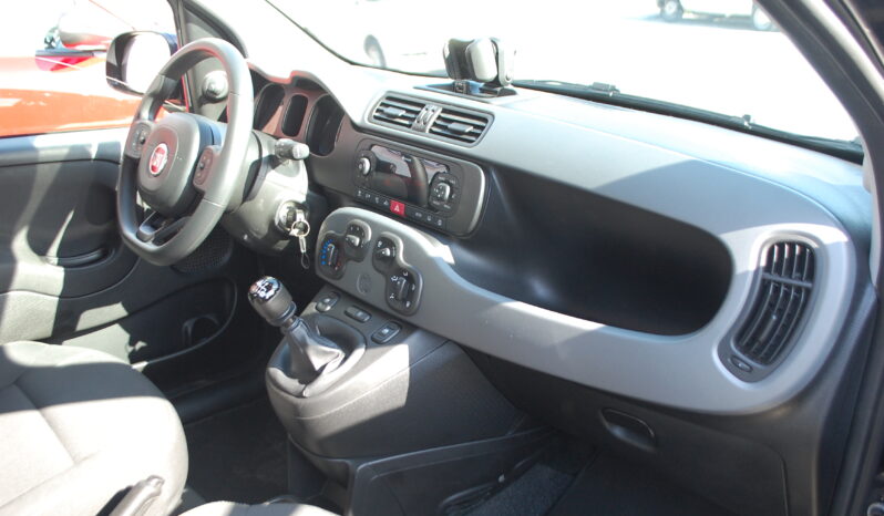 Fiat Panda 1.0 firefly hybrid 69CV City Cross S&S USB Uf Italy pieno
