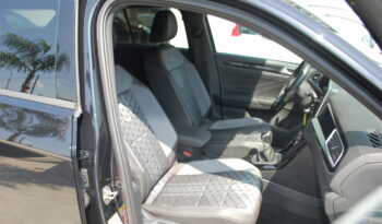 Volkswagen T-Roc 2.0 tdi 116CV R-Line Uff Italy USB Lega Led App pieno