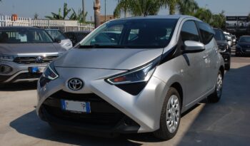 Toyota Aygo 1.0 Connect X-Play 72CV Uff Italy Led USB Bluetooth pieno