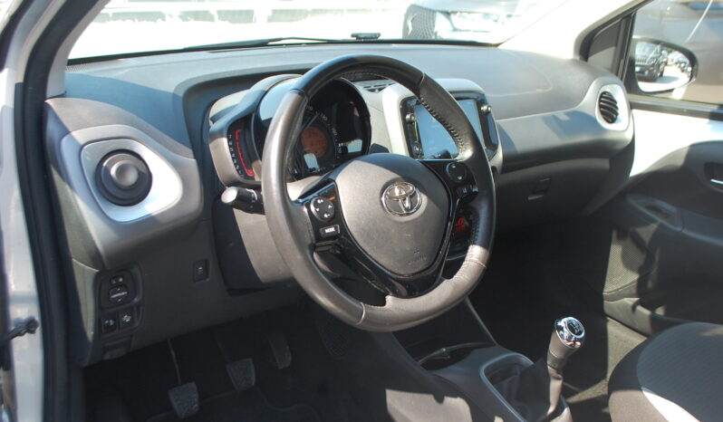 Toyota Aygo 1.0 Connect X-Play 72CV Uff Italy Led USB Bluetooth pieno