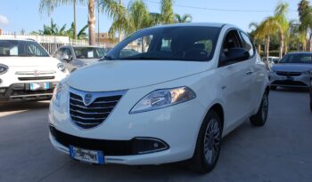 Lancia Ypsilon 1.2 8v Gold 69CV Uff Italy Bluetooth USB Lega pieno