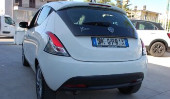 Lancia Ypsilon 1.2 8v Gold 69CV Uff Italy Bluetooth USB Lega pieno