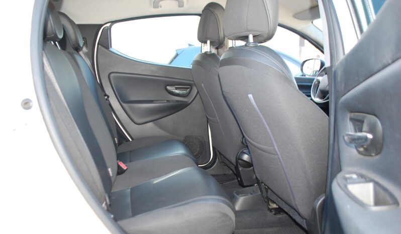 Lancia Ypsilon 1.2 8v Gold 69CV Uff Italy Bluetooth USB Lega pieno