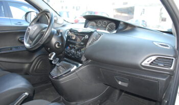 Lancia Ypsilon 1.2 8v Gold 69CV Uff Italy Bluetooth USB Lega pieno