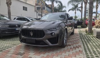Maserati Levante 3.0 V6 350CV auto Vulcano ONE OF 150 Edition pieno