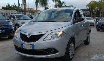 Lancia Ypsilon 1.0 firefly 70CV hybrid Gold S&S Uff Italy USB pieno