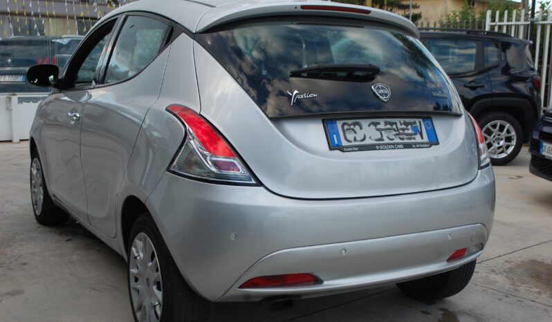 Lancia Ypsilon 1.0 firefly 70CV hybrid Gold S&S Uff Italy USB pieno