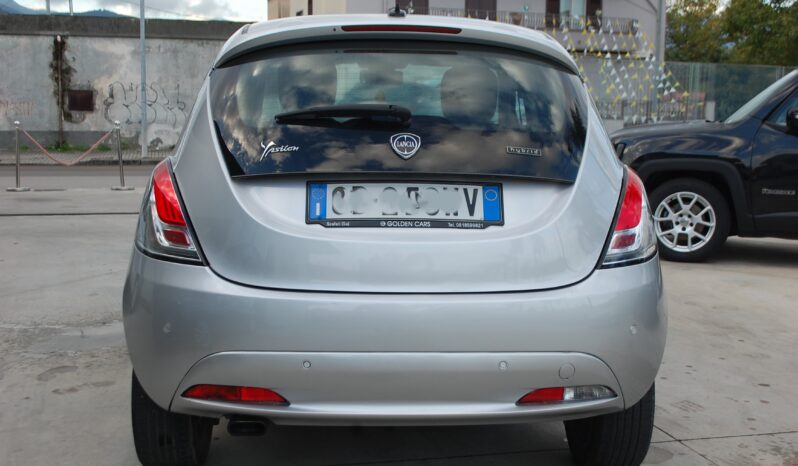 Lancia Ypsilon 1.0 firefly 70CV hybrid Gold S&S Uff Italy USB pieno
