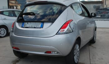Lancia Ypsilon 1.0 firefly 70CV hybrid Gold S&S Uff Italy USB pieno