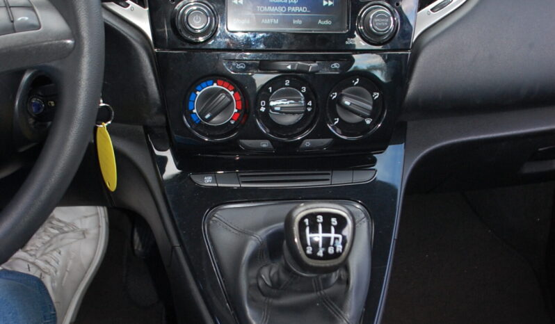 Lancia Ypsilon 1.0 firefly 70CV hybrid Gold S&S Uff Italy USB pieno