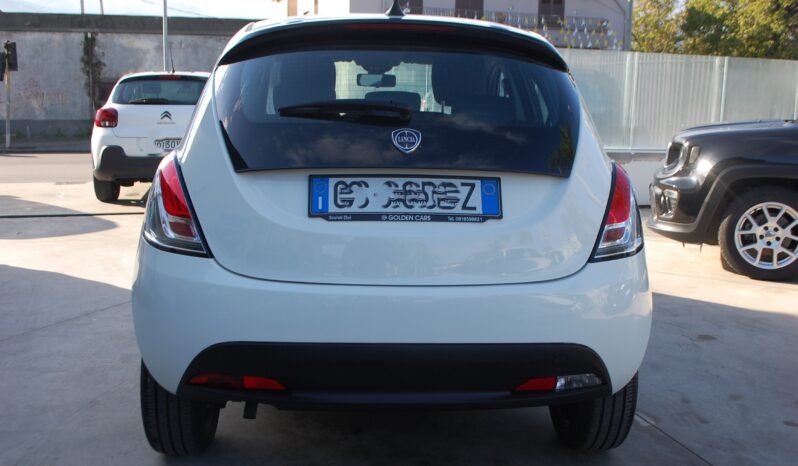 Lancia Ypsilon 1.0 firefly 70CV hybrid Oro S&S Uff Italy USB pieno