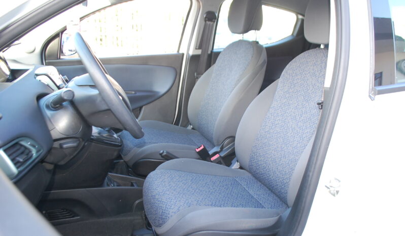 Lancia Ypsilon 1.0 firefly 70CV hybrid Oro S&S Uff Italy USB pieno