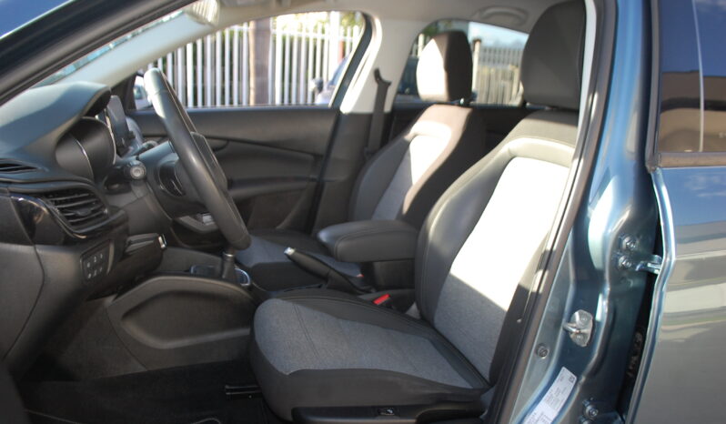 Fiat Tipo Cross II 5p 1.0 100CV Uff Italy Navi Led USB Lega pieno