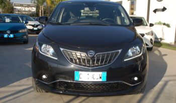 Lancia Ypsilon 1.0 firefly hybrid 70CV Gold Plus S&S Uff Italy pieno