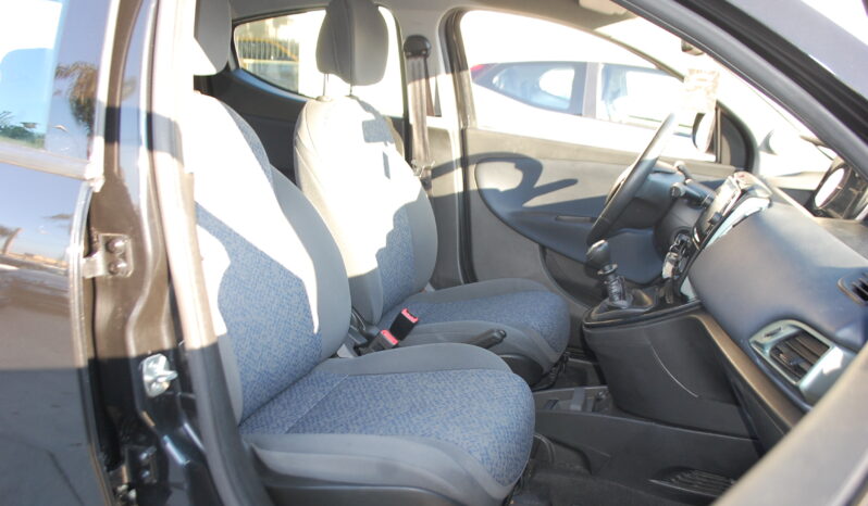 Lancia Ypsilon 1.0 firefly hybrid 70CV Gold Plus S&S Uff Italy pieno