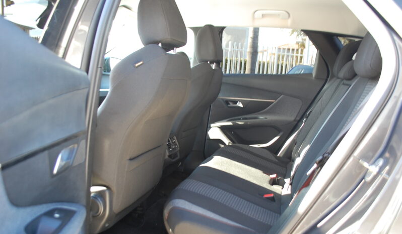 Peugeot 3008 1.5 bluehdi 131CV Active Pack S&S Uff Italy Navi pieno