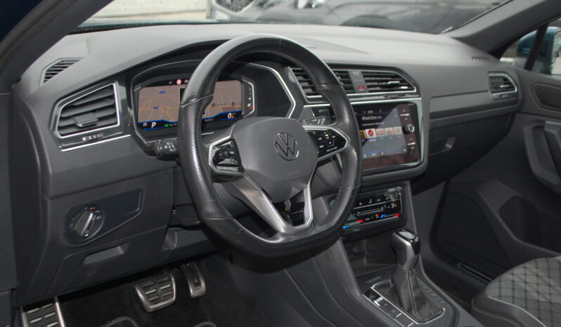 Volkswagen Tiguan 2.0 tdi R-Line 150CV dsg Uff Italy Navi Virtual pieno