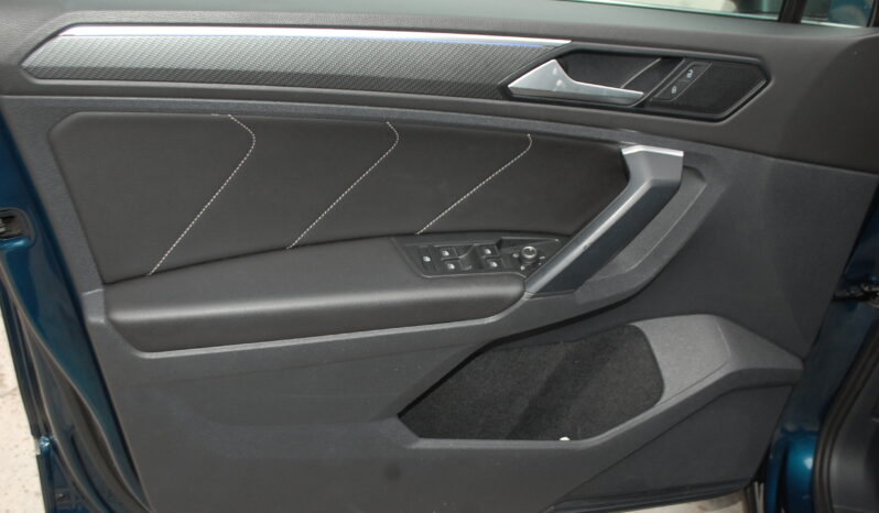 Volkswagen Tiguan 2.0 tdi R-Line 150CV dsg Uff Italy Navi Virtual pieno