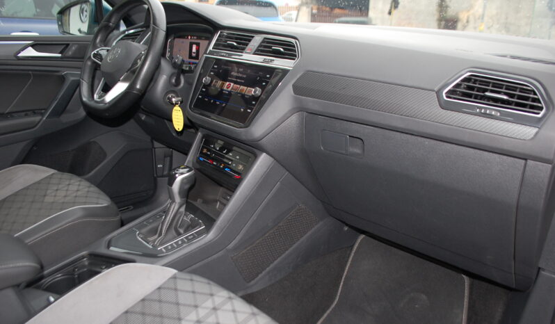 Volkswagen Tiguan 2.0 tdi R-Line 150CV dsg Uff Italy Navi Virtual pieno