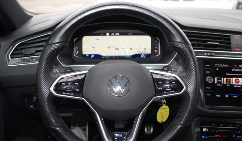 Volkswagen Tiguan 2.0 tdi R-Line 150CV dsg Uff Italy Navi Virtual pieno