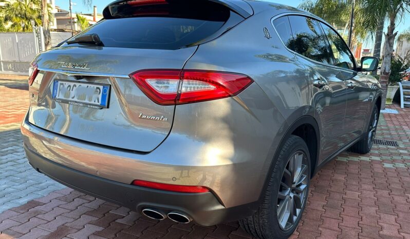 Maserati Levante 3.0 d V6 Granlusso 250CV Q4 auto Pelle Uff Italy pieno