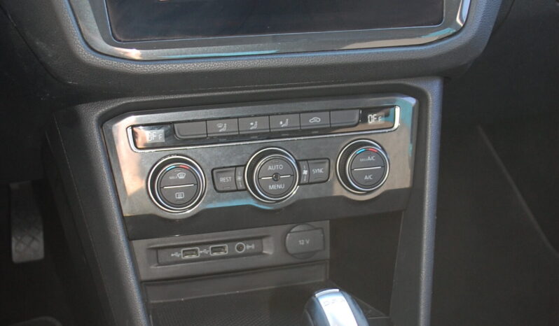 Volkswagen Tiguan 2.0 tdi Advanced R-Line Exterior Pack 150CV DSG pieno