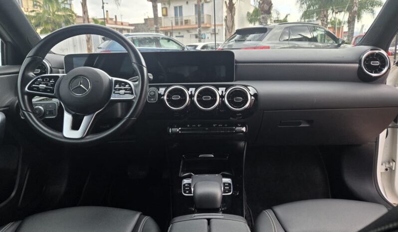 Mercedes-Benz A 180 d 1.5 DCI 115CV Sport Light auto Pelle Uff Italy pieno