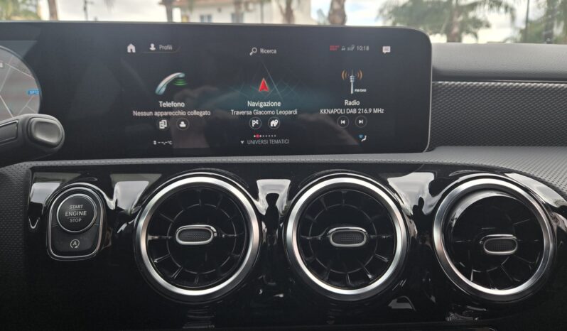 Mercedes-Benz A 180 d 1.5 DCI 115CV Sport Light auto Pelle Uff Italy pieno