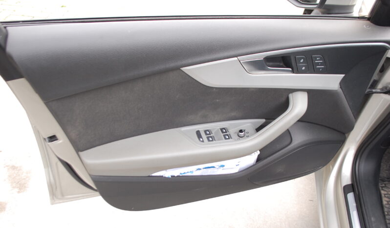 Audi A4 Avant 2.0 tdi 150CV S-Tronic Business Sport Led pieno