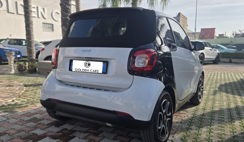 smart forTwo Cabrio 1.0 Passion 71cv twinamic my18 Lega App USB pieno