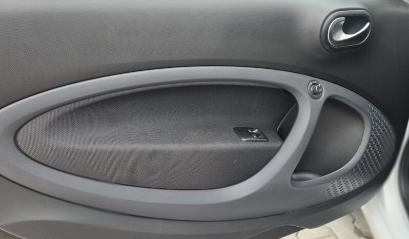smart forTwo 1.0 Passion 71CV twinamic Uff Italy Navi USB Lega pieno