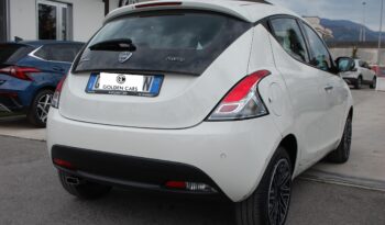 Lancia Ypsilon 1.0 firefly hybrid Gold Plus S&S Uff Italy USB pieno