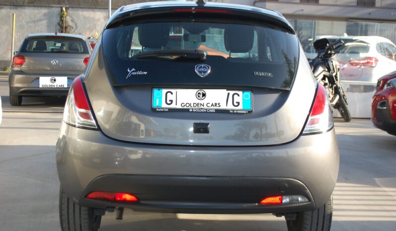 Lancia Ypsilon 1.0 firefly 70CV hybrid Gold Plus S&S Uff Italy USB pieno