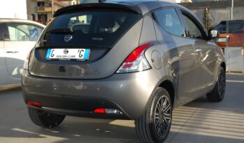 Lancia Ypsilon 1.0 firefly 70CV hybrid Gold Plus S&S Uff Italy USB pieno