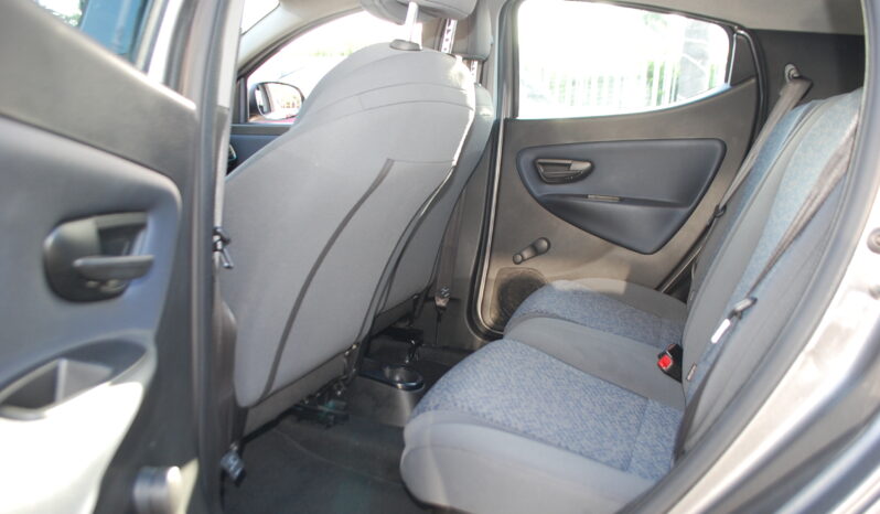 Lancia Ypsilon 1.0 firefly 70CV hybrid Gold Plus S&S Uff Italy USB pieno