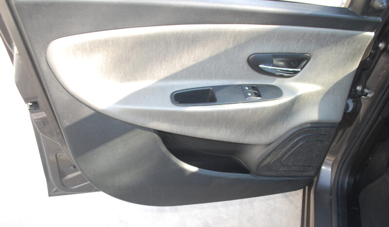 Lancia Ypsilon 1.3 Mjt 95CV S&S Uff. Italy pieno