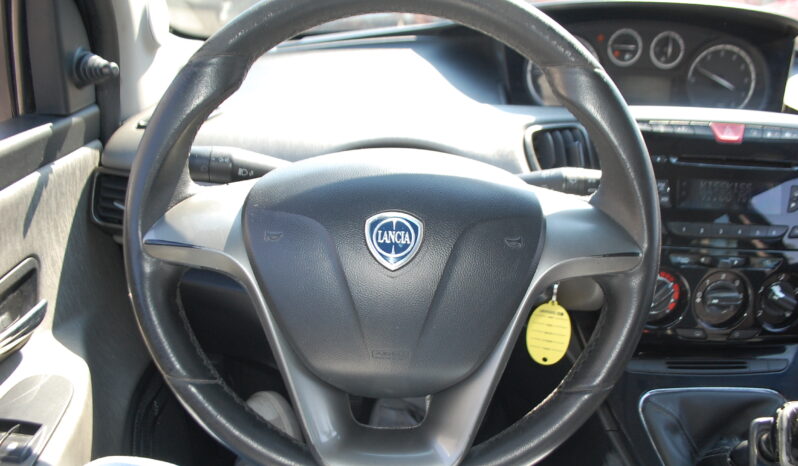 Lancia Ypsilon 1.2 8v Silver ecochic Gpl 69CV Uff Italy Lega pieno