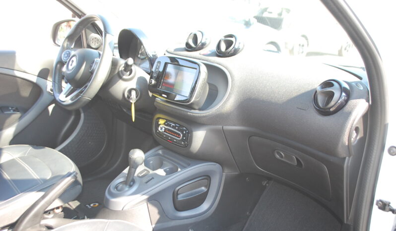 smart forFour 900 t Prime 90cv Twinamic Pelle Navi USB Led pieno