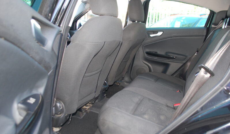 Alfa Romeo Giulietta 1.6 jtdm 105CV Distinctive Uff Italy Clima Lega USB pieno