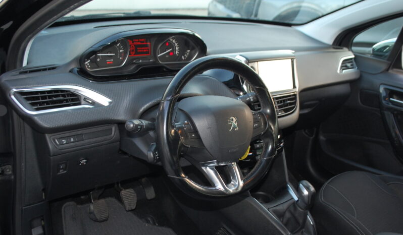 Peugeot 208 5p 1.2 Puretech Allure gpl 82CV Uff Italy Led USB pieno