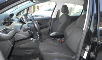 Peugeot 208 5p 1.2 Puretech Allure gpl 82CV Uff Italy Led USB pieno