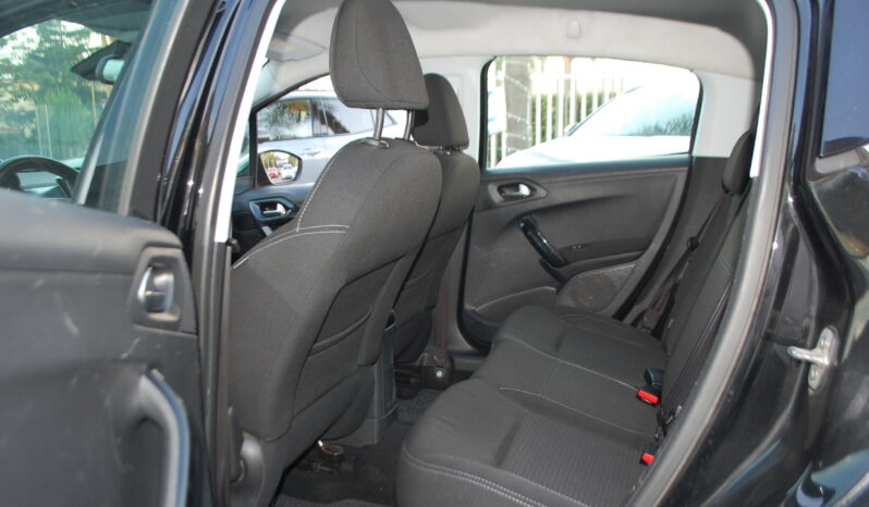 Peugeot 208 5p 1.2 Puretech Allure gpl 82CV Uff Italy Led USB pieno
