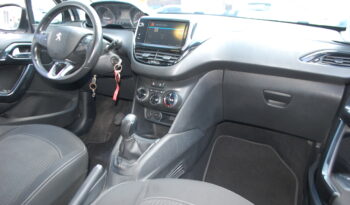 Peugeot 208 5p 1.2 puretech Active gpl 82CV Uff Italy USB pieno