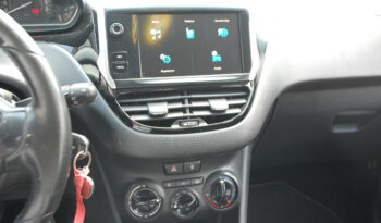Peugeot 208 5p 1.2 puretech Active gpl 82CV Uff Italy USB pieno
